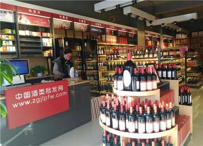 白酒加盟如何選擇品牌？找準(zhǔn)方向，開(kāi)啟食品銷(xiāo)售新篇章